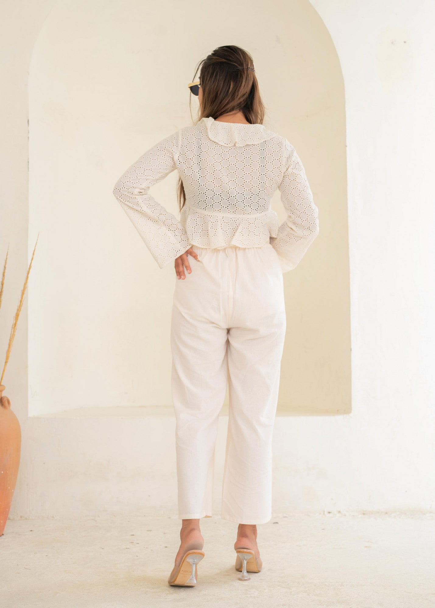 Women’s Off-White Solid Straight Cotton Pants with Pocket