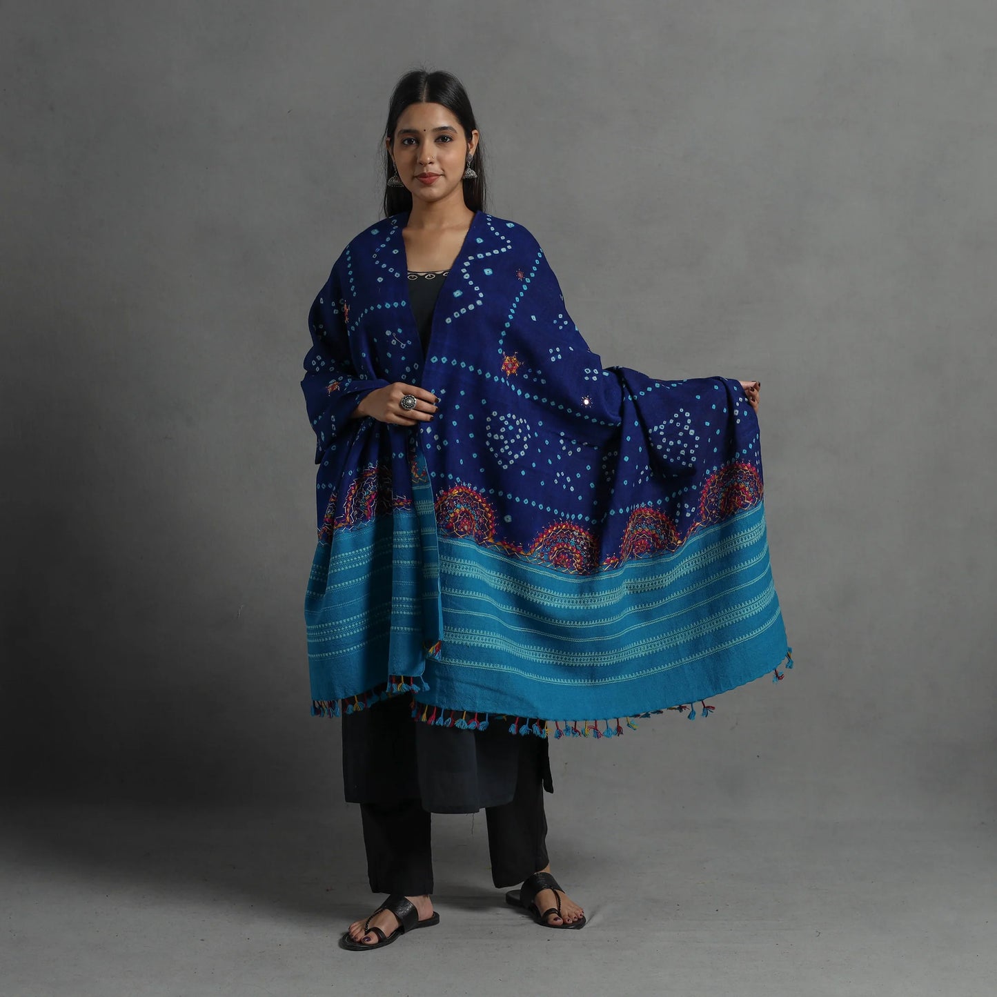 Handwoven Merino Wool Bandhani Shawl with Neran Embroidery