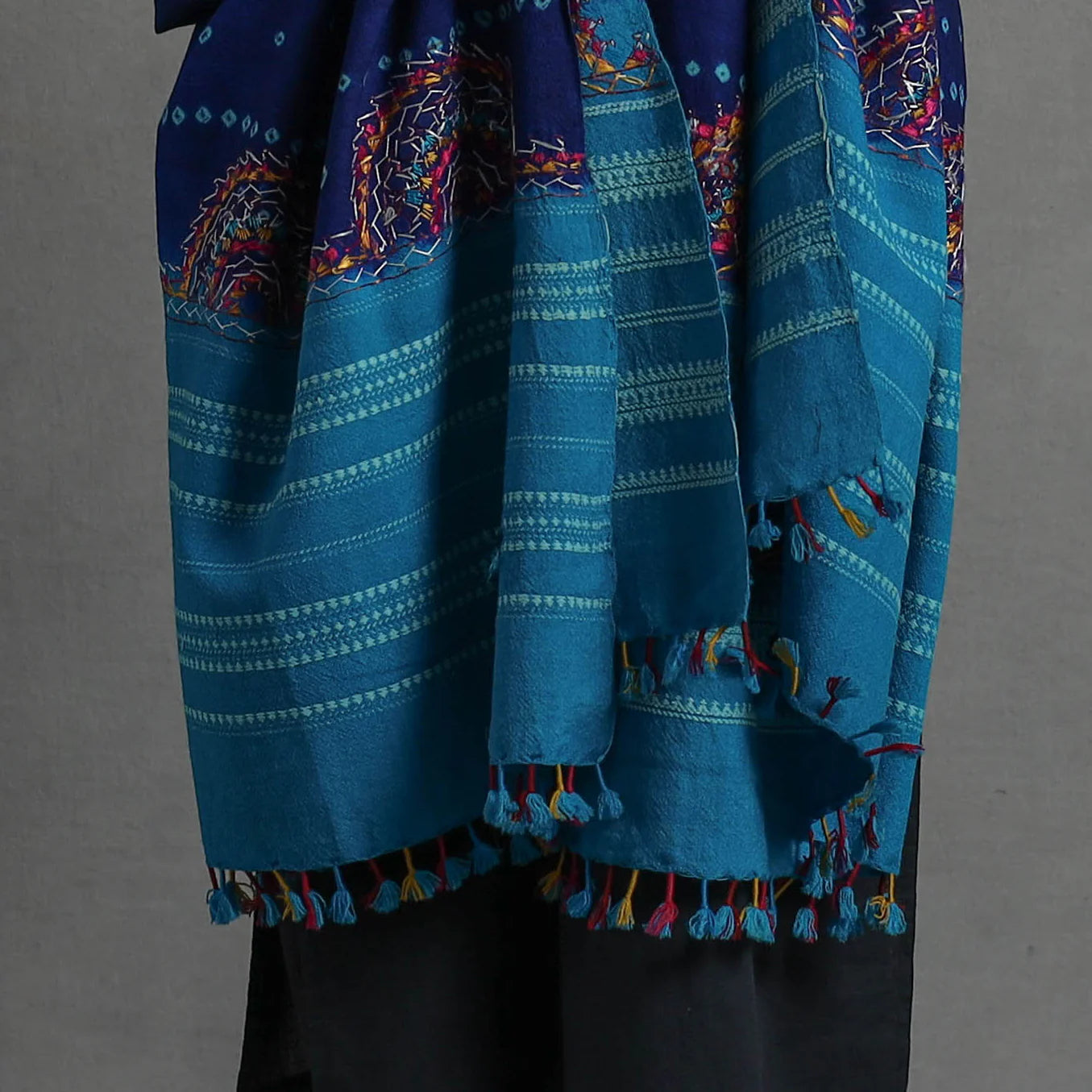 Handwoven Merino Wool Bandhani Shawl with Neran Embroidery