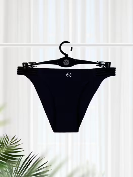 Susie Black Beauty Solid Seamless Bikini Panty – Low Waist, Invisible Fit