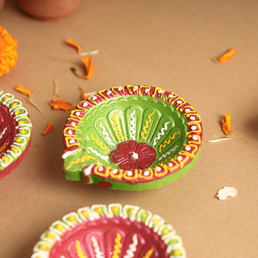 Handpainted Terracotta Diyas – Set of 4 Traditional Festive Clay Lamps for Diwali Décor